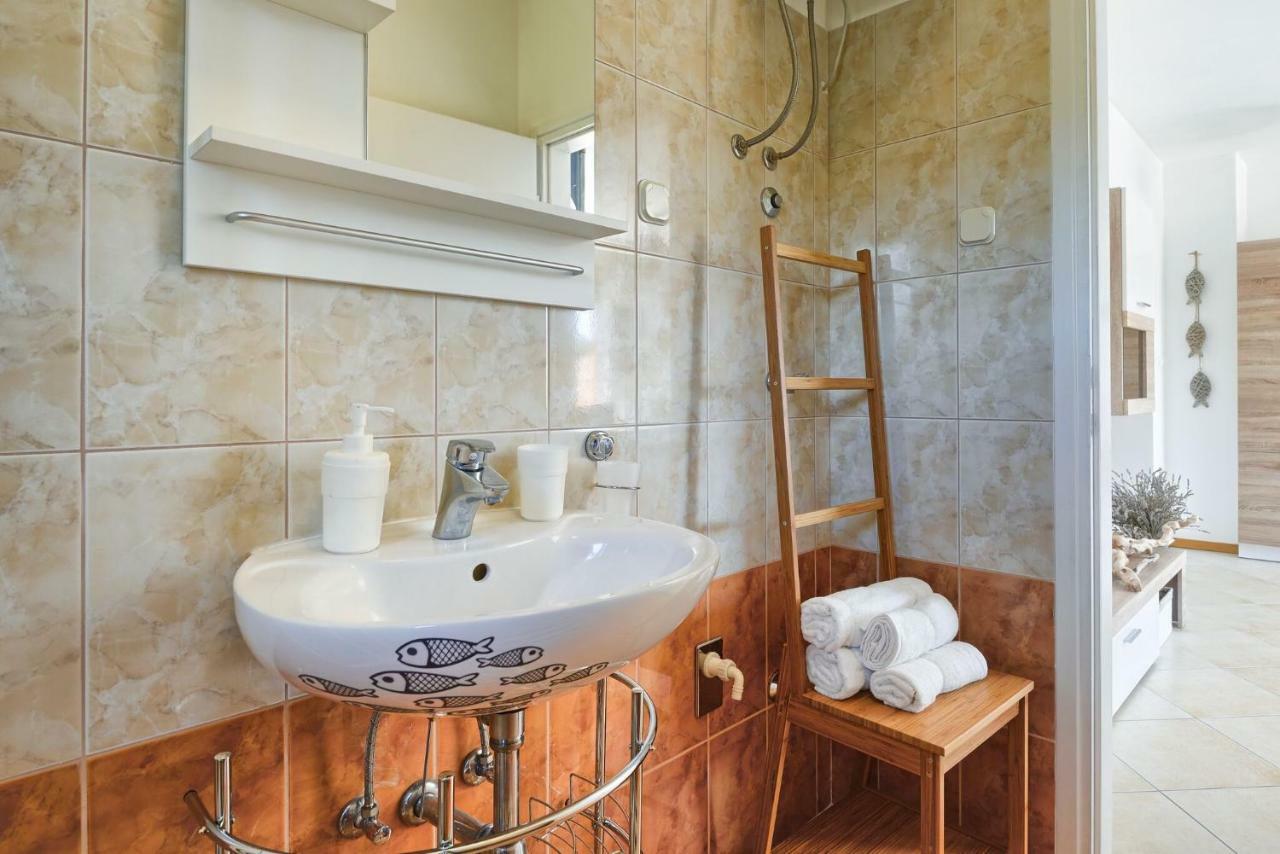 Ferienwohnung Duboko Plavo Krnica Exterior foto
